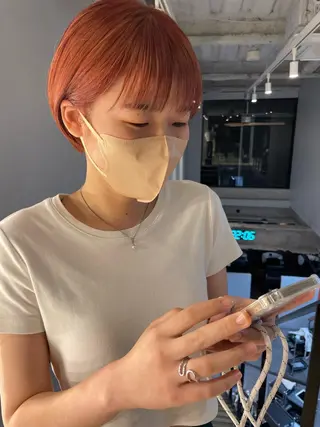 ショート カラー yuri/オリーブ/ 暖色カラー/レイヤーのヘアスタイル