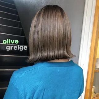 ミディアム A. Seoのヘアスタイル