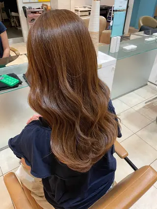 カラー 寺田 未来のヘアスタイル