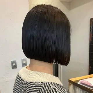 ショート カラー ツチダ カホのヘアスタイル