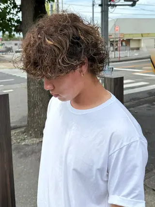 カラー パーマ メンズ 88 hair design所属・🫧ハルカ🫧 レイヤーカットのヘアスタイル