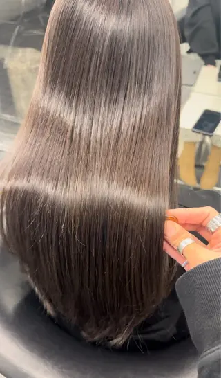 Lond Luna岐阜所属・草野 里奈のヘアスタイル