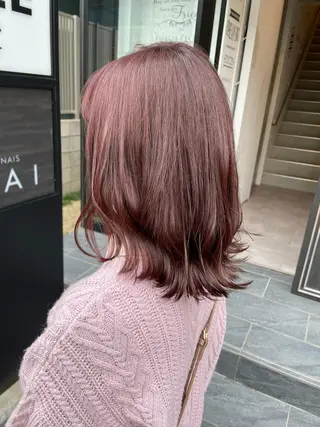 ミディアム カラー A/LEE所属・久保田 千尋のヘアスタイル