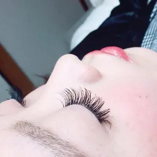ロング カラー パーマ ヘアアレンジ キッズ ネイル マツエク・マツパ brille ~eyelash~のマツエク・マツパデザイン