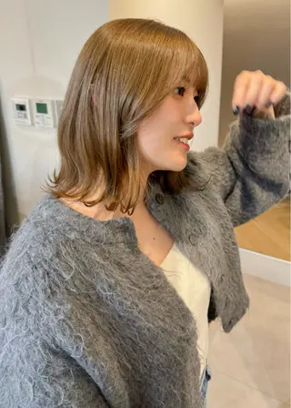 ミディアム カラー shiomi H TARUMI森彩華のヘアスタイル