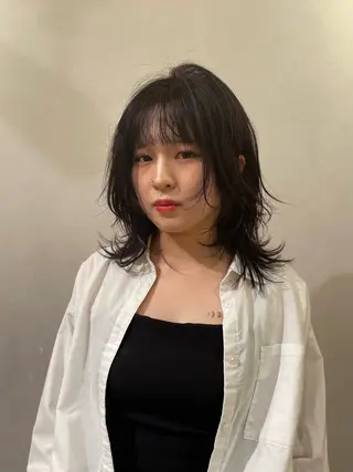 ミディアム NORA GINZA U所属・長山 海秀のヘアスタイル