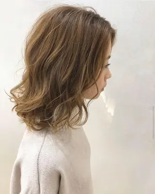 ミディアム _WHITE 天神店のヘアスタイル