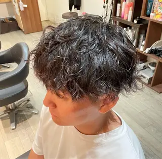 パーマ VII所属・市妙 瑠基のヘアスタイル