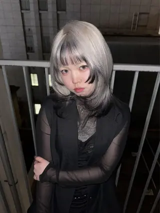 ミディアム ハイトーン/名古屋 Hinakiのヘアスタイル