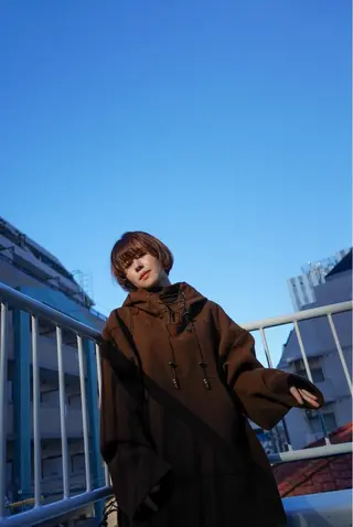 ショート THE DAY所属・AKI HASHIMOTOのヘアスタイル