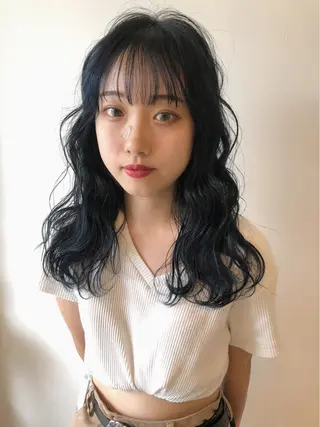 セミロング カラー 安藤 佑衣のヘアスタイル