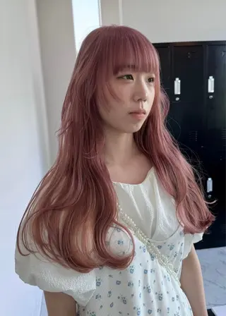 ロング カラー マイ/カットモデル /暖色カラーのヘアスタイル