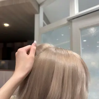 セミロング akane🤍 ブリーチ/ベージュのヘアスタイル