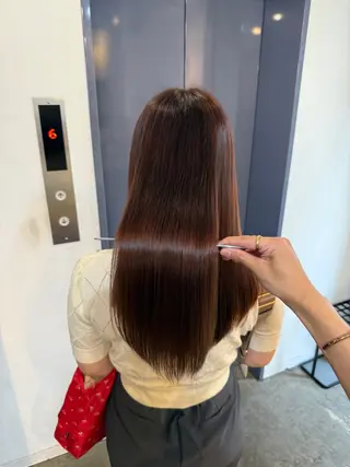 セミロング 縮毛矯正/レイヤー カット⭐️SHOTAのヘアスタイル