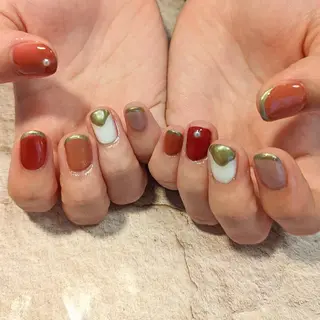 ネイル ｱｲﾗｯｼｭ ﾈｲﾙ ｻﾛﾝ つけるのマツエク・マツパデザイン