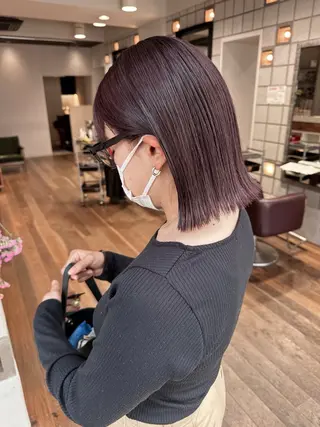 ミディアム カラー 塩澤 榛奈のヘアスタイル