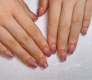 ネイル VIERU 🌈🎀💖のネイルデザイン