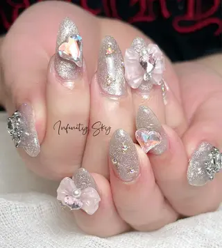 ネイル infinity skyのネイルデザイン