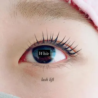 マツエク・マツパ White/マツエク /まつパ/耳つぼのマツエク・マツパデザイン