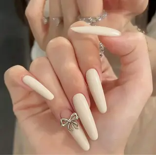 ネイル 小島 阿佑美のネイルデザイン