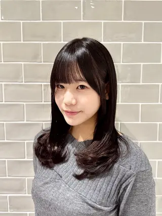 セミロング サロウィン新宿三丁目所属・🌈新宿/縮毛矯正/ 髪質改善/代表🌈のヘアスタイル