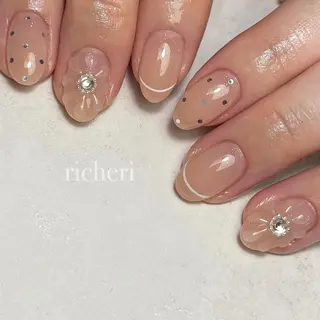 ミディアム ネイル richeri beautyのネイルデザイン