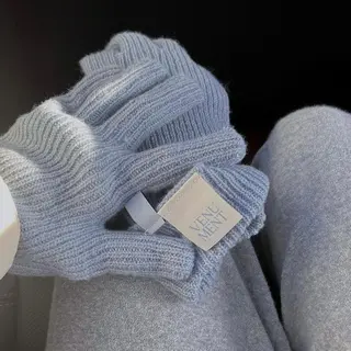 Moon(ムーン)所属・moon 梶本のマツエク・マツパデザイン