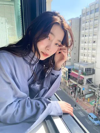 セミロング カラー HOLON池袋所属・ウルフカット ハッシュカット/七海のヘアスタイル