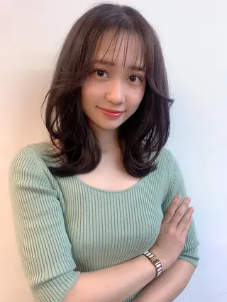 ミディアム カラー 透明感/オリーブ/ グレージュ/YUKAのヘアスタイル