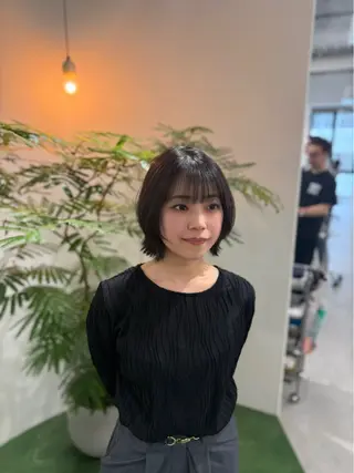 ショート Helm所属・ミカ/名駅/レイヤー /ブリーチなしカラーのヘアスタイル