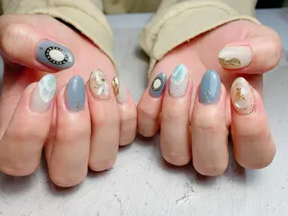 ネイル 𝐑𝐞𝐯𝐢𝐨 ___堺市西区のマツエク・マツパデザイン