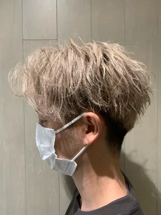 カラー 糟谷 慈英のヘアスタイル