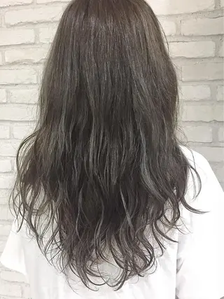 ロング カラー パーマ HAUS 片山みほのヘアスタイル
