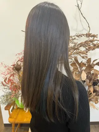 セミロング ブリーチ×透明感カラ ー 大分 Keigoのヘアスタイル