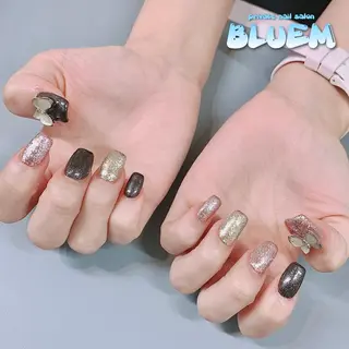 ネイル BLUEM なな🐶のネイルデザイン