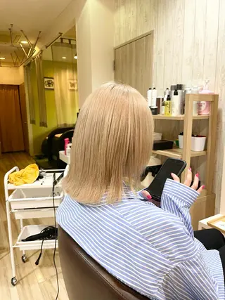 ミディアム カラー 🌈派手髪ハイトーン 🌈鈴木亮太🌈のヘアスタイル