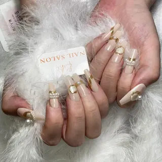 ネイル 💕鈴木ユリ パラジェル/オフ無料のネイルデザイン