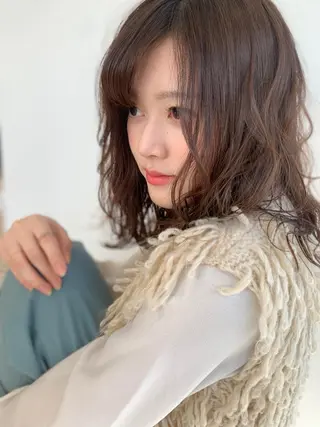 セミロング ホラオク カナエのヘアスタイル