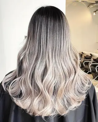 ロング カラー Rikuto/原宿 /グラデーションのヘアスタイル