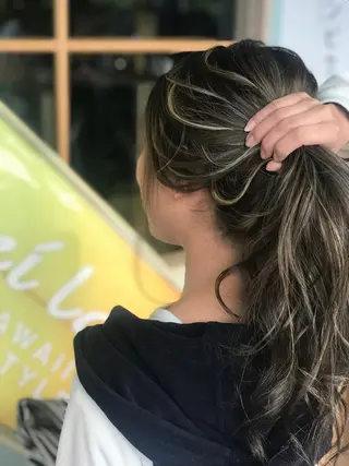 ロング カラー ヘアアレンジ 溝部裕太Hair salon808代表のヘアスタイル