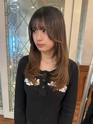 ロング 四日市/レイヤー /似合わせカットのヘアスタイル