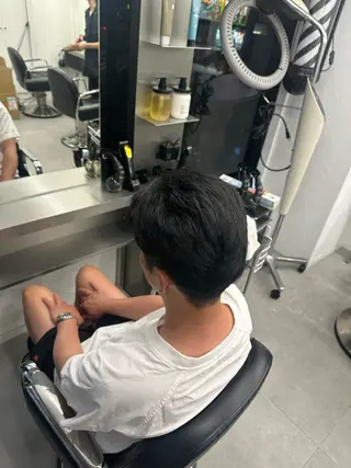 カラー メンズ 中山 柊のヘアスタイル