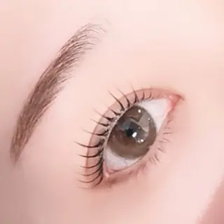 マツエク・マツパ avectoi 𝓻𝓲𝓷𝓪の眉毛・アイブロウイメージ