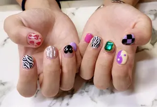 ロング カラー ネイル Q Free nailsのネイルデザイン