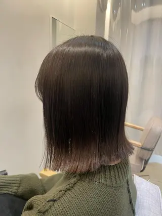 ミディアム 廣岡 采音のヘアスタイル