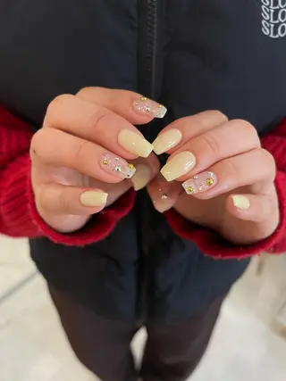 ネイル Yurina. tのネイルデザイン