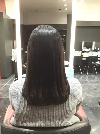 セミロング カラー Annon プライベートサロンのヘアスタイル