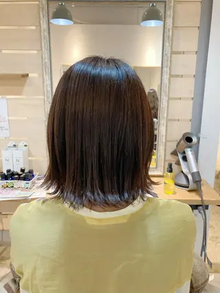 ミディアム カラー en't所属・【女性指名No.1】 西口直子のヘアスタイル