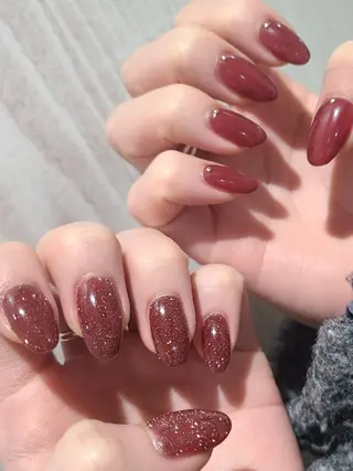 ネイル 13日3980円‼️ マグもデザインも◎のネイルデザイン