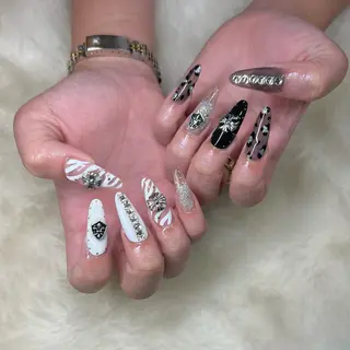 ネイル Nes.nail所属・🌼Nomura Yuko🌷のネイルデザイン